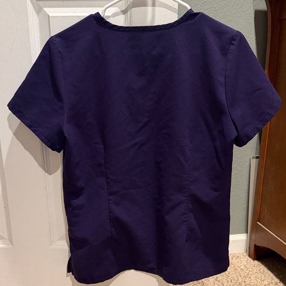Figs Women's purple Jam petite small scrub top - Picture 2 of 2